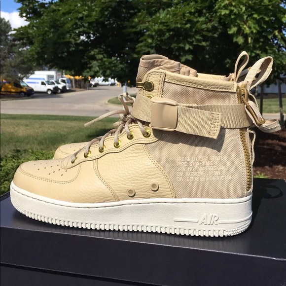 NWT 🔥 Nike SF AF1 Mid Sneakers, 917753-200 - Picture 2 of 7